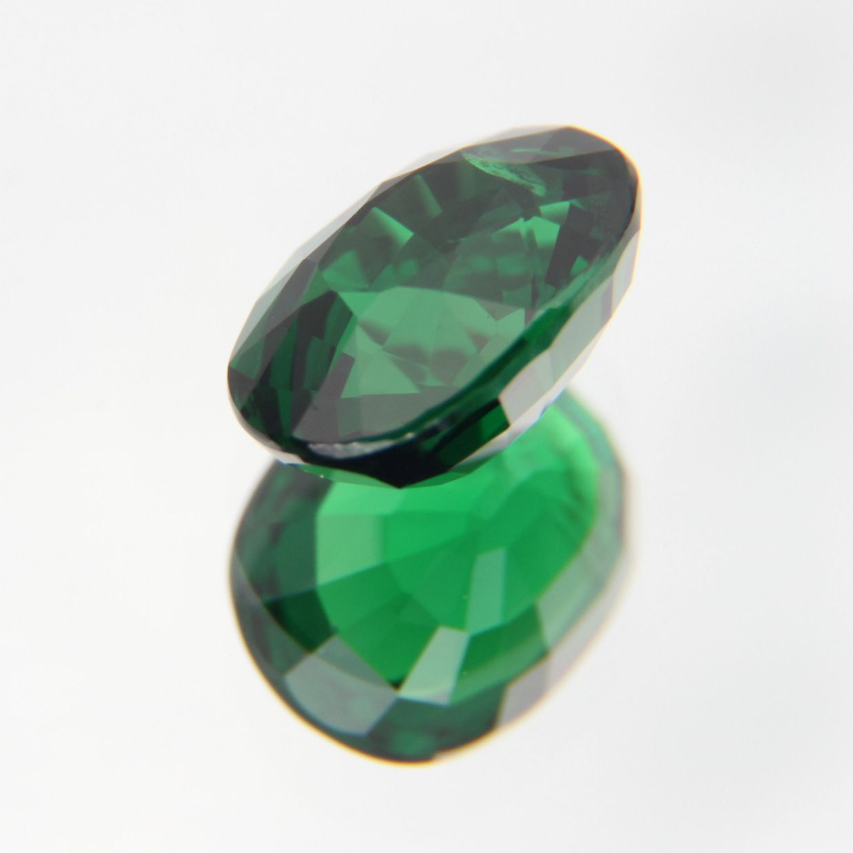 Tsavorit 1.23 ct