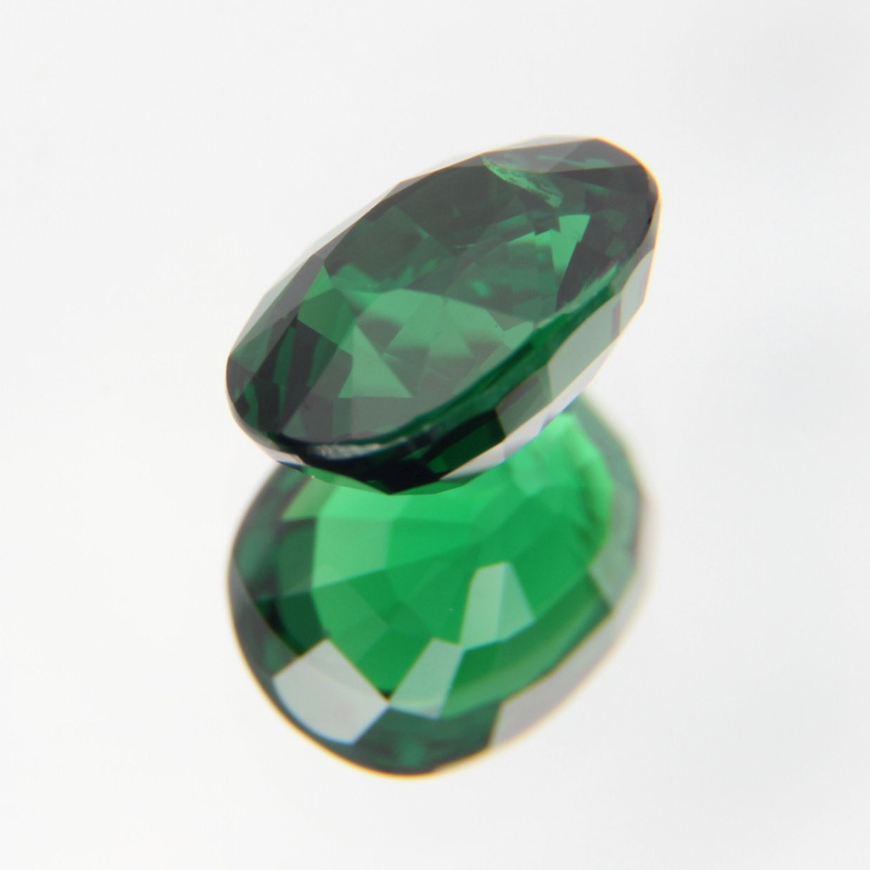 Tsavorit 1.23 ct