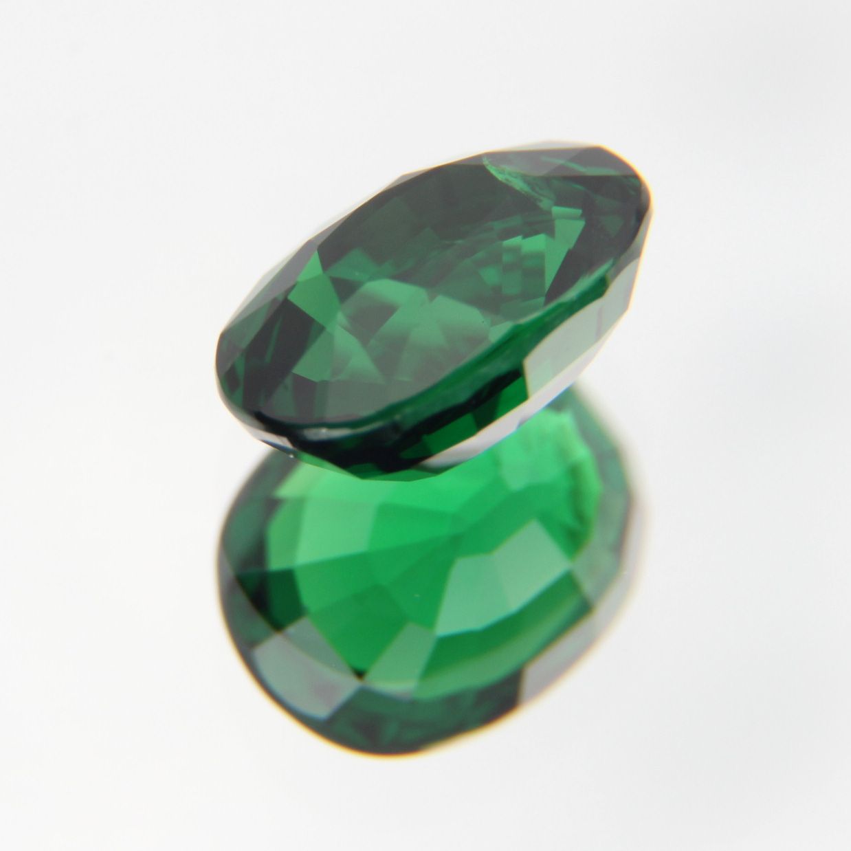 Tsavorit 1.23 ct