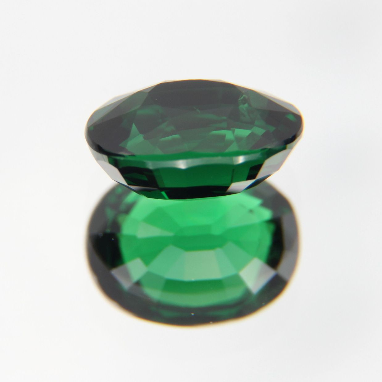 Tsavorit 1.23 ct