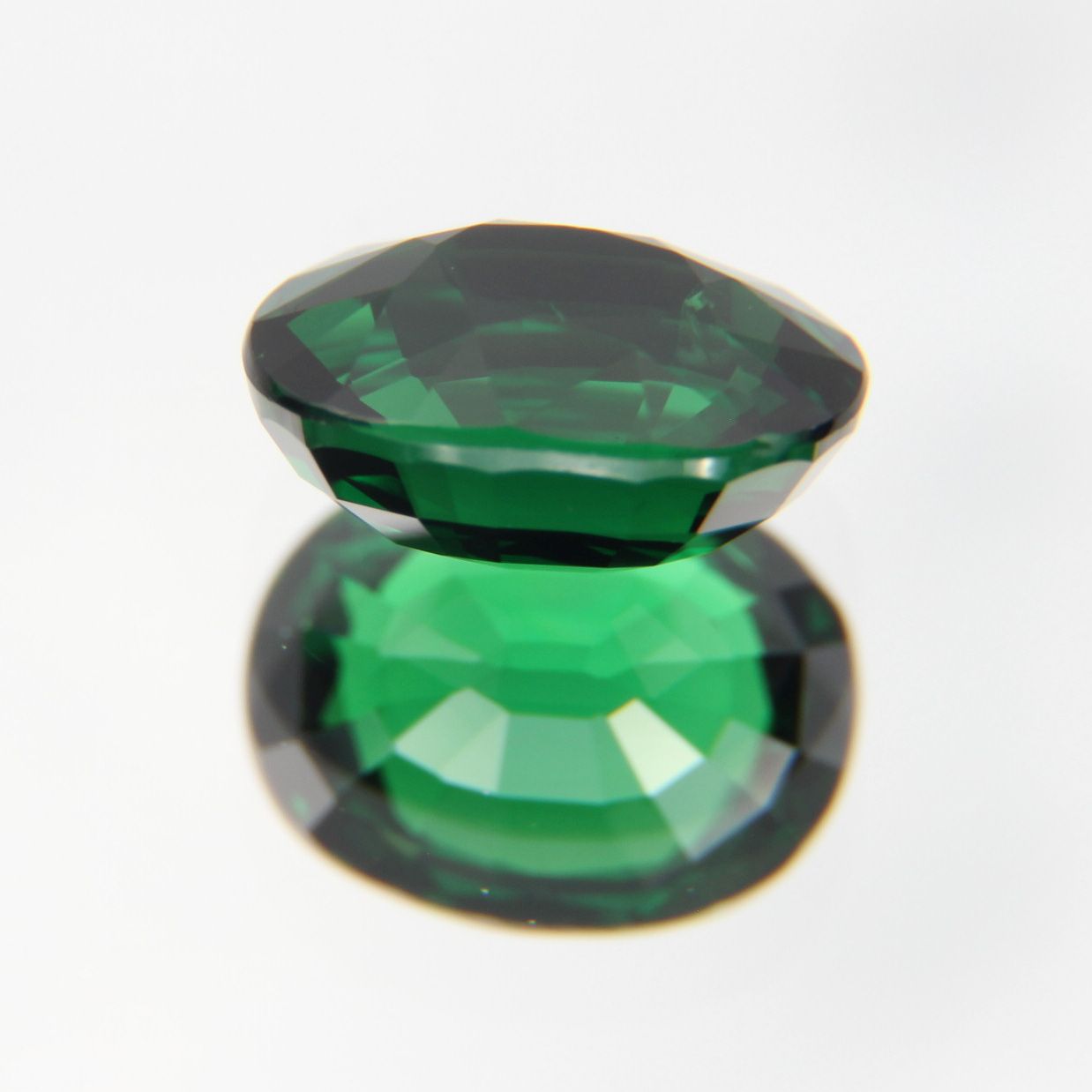 Tsavorit 1.23 ct