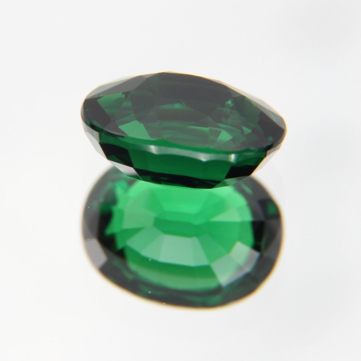 Tsavorit 1.23 ct