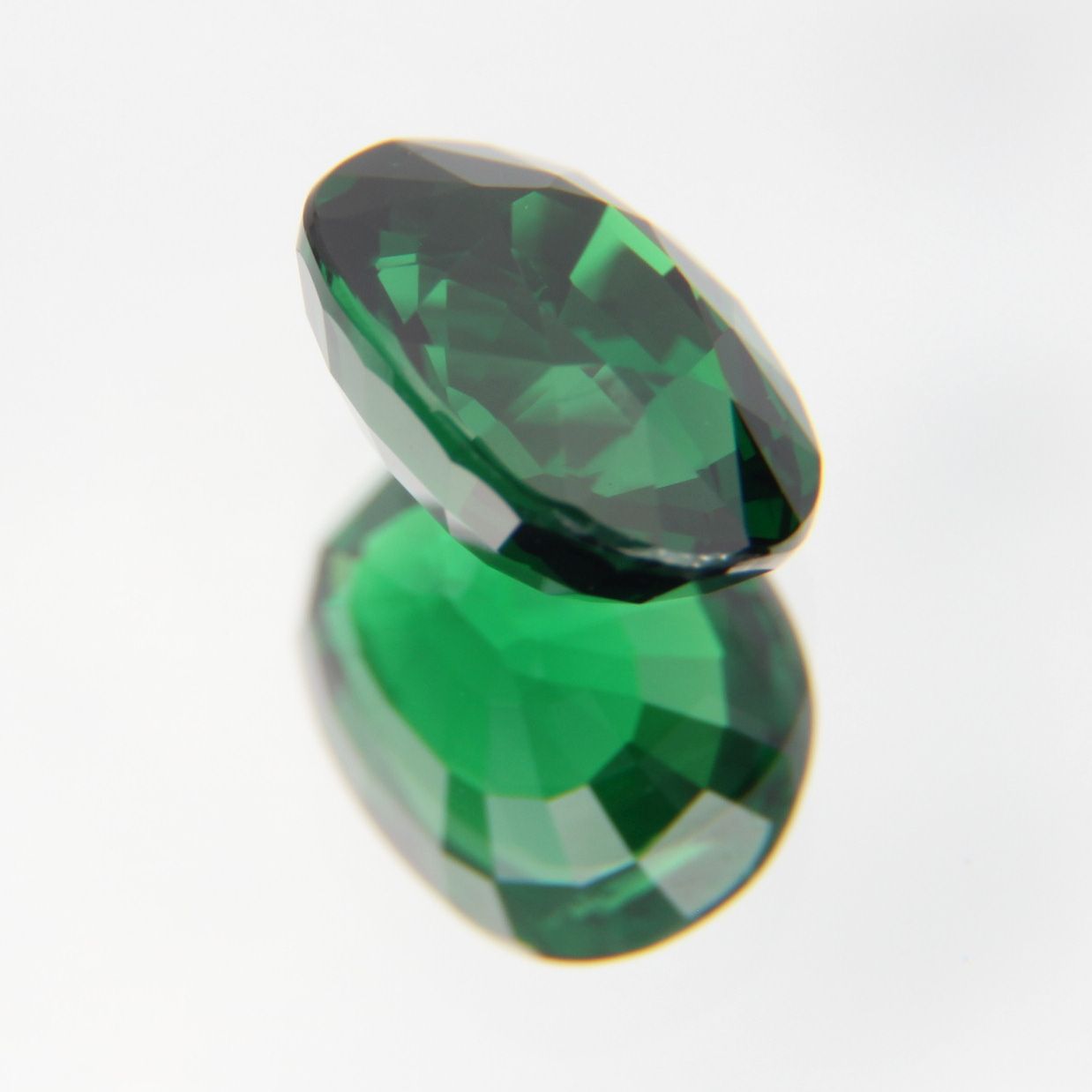 Tsavorit 1.23 ct