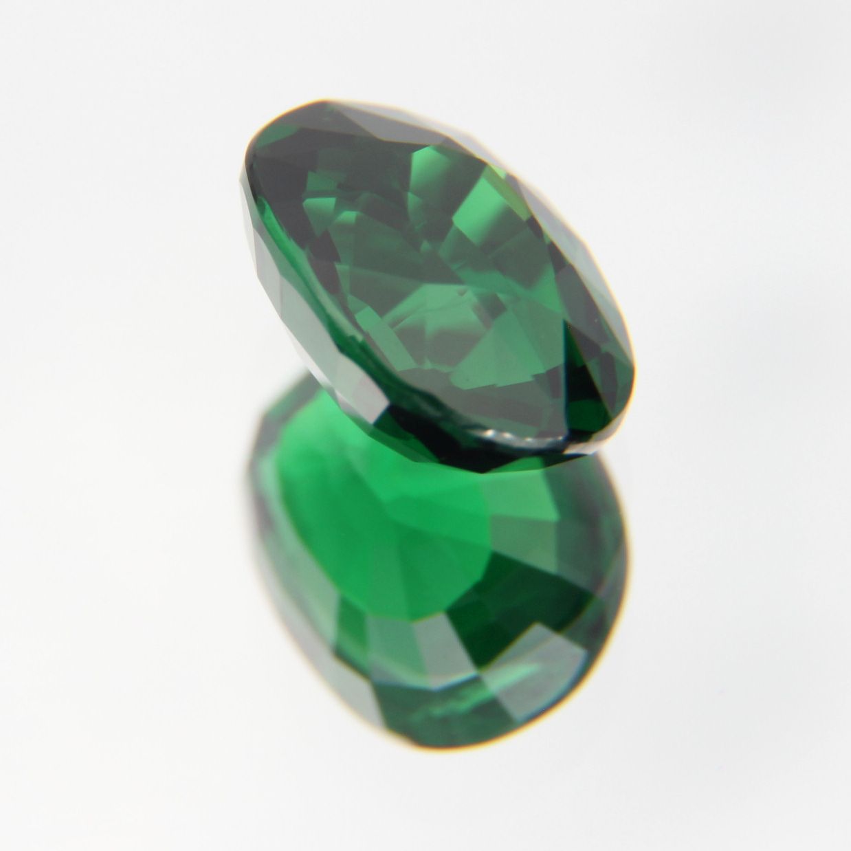 Tsavorit 1.23 ct