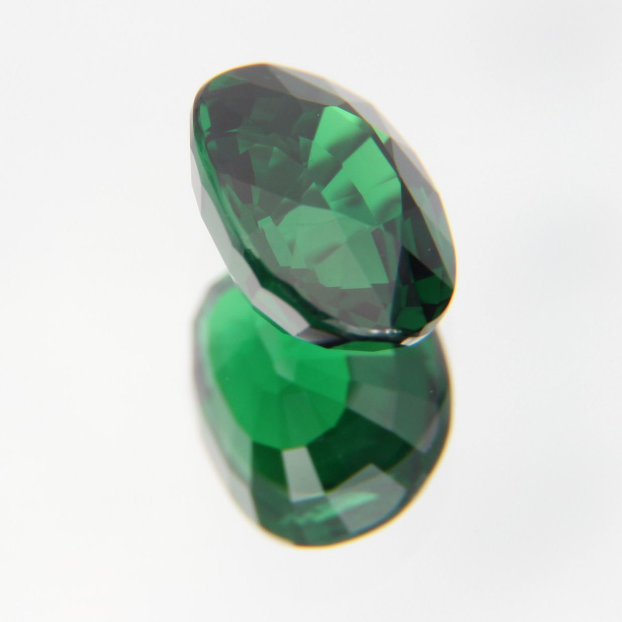 Tsavorit 1.23 ct