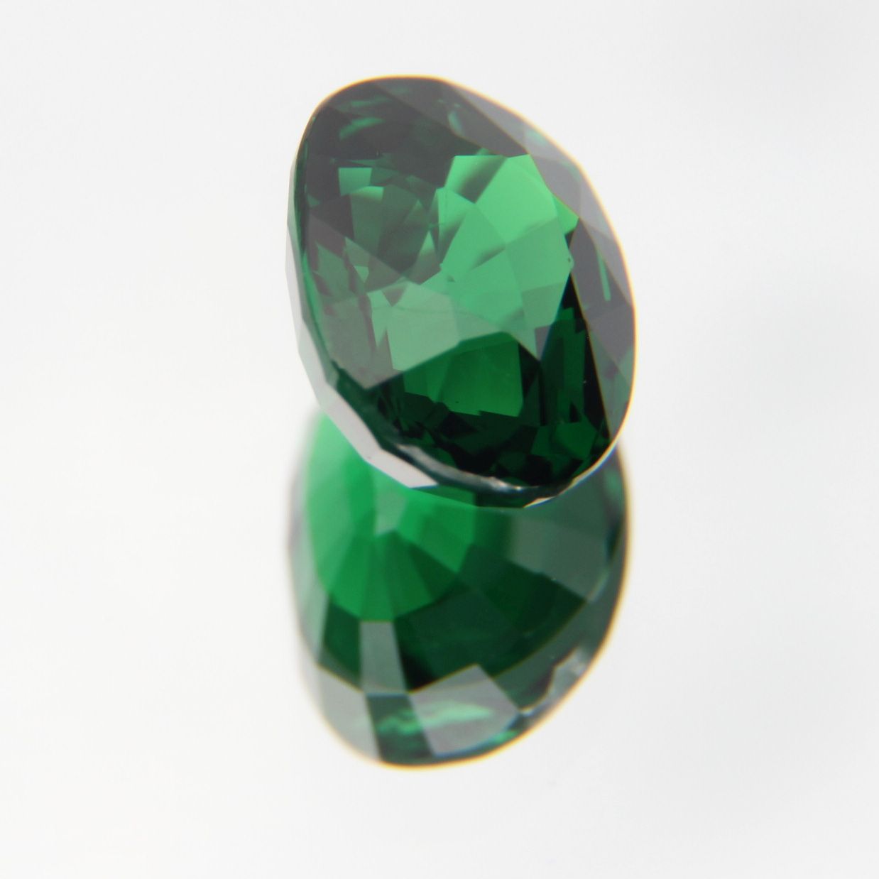 Tsavorit 1.23 ct
