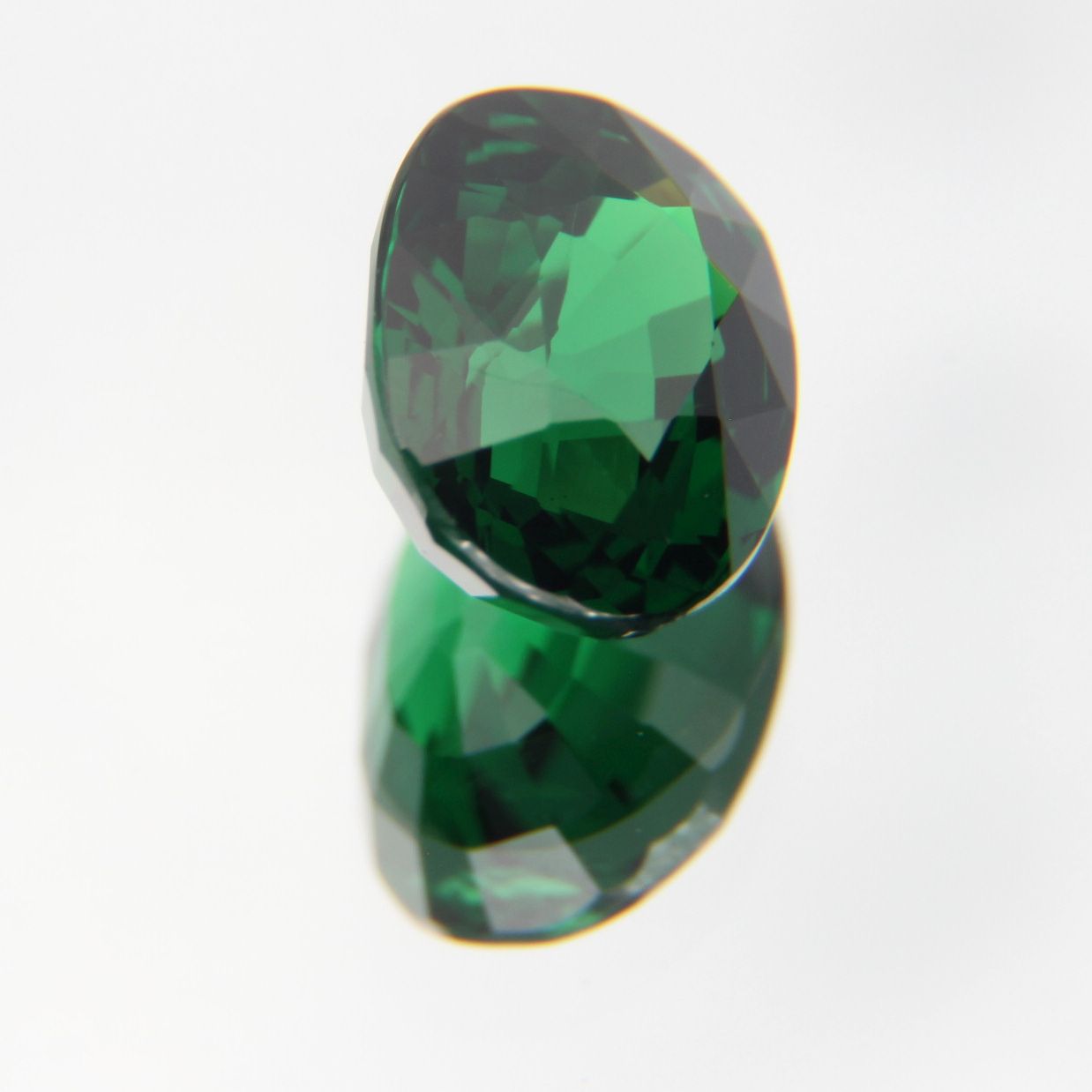 Tsavorit 1.23 ct