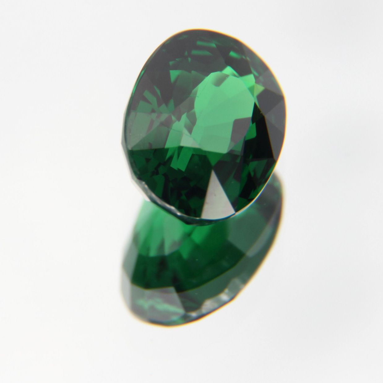 Tsavorit 1.23 ct