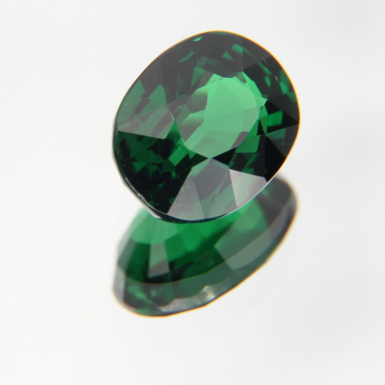Tsavorit 1.23 ct