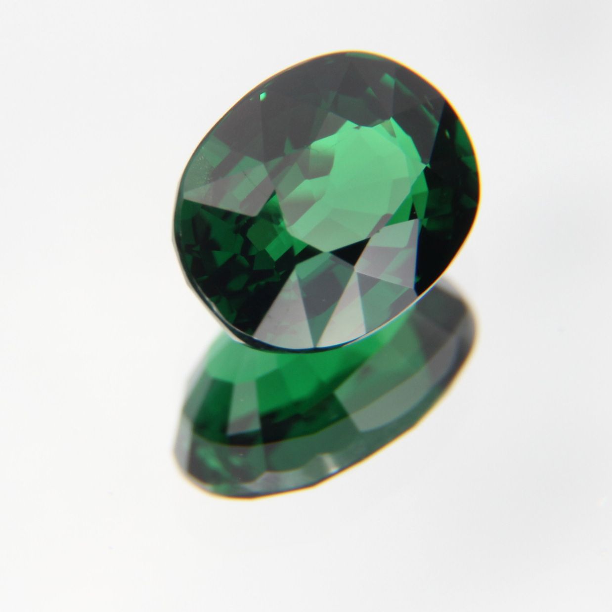 Tsavorit 1.23 ct