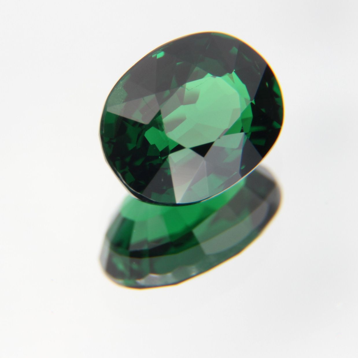 Tsavorit 1.23 ct