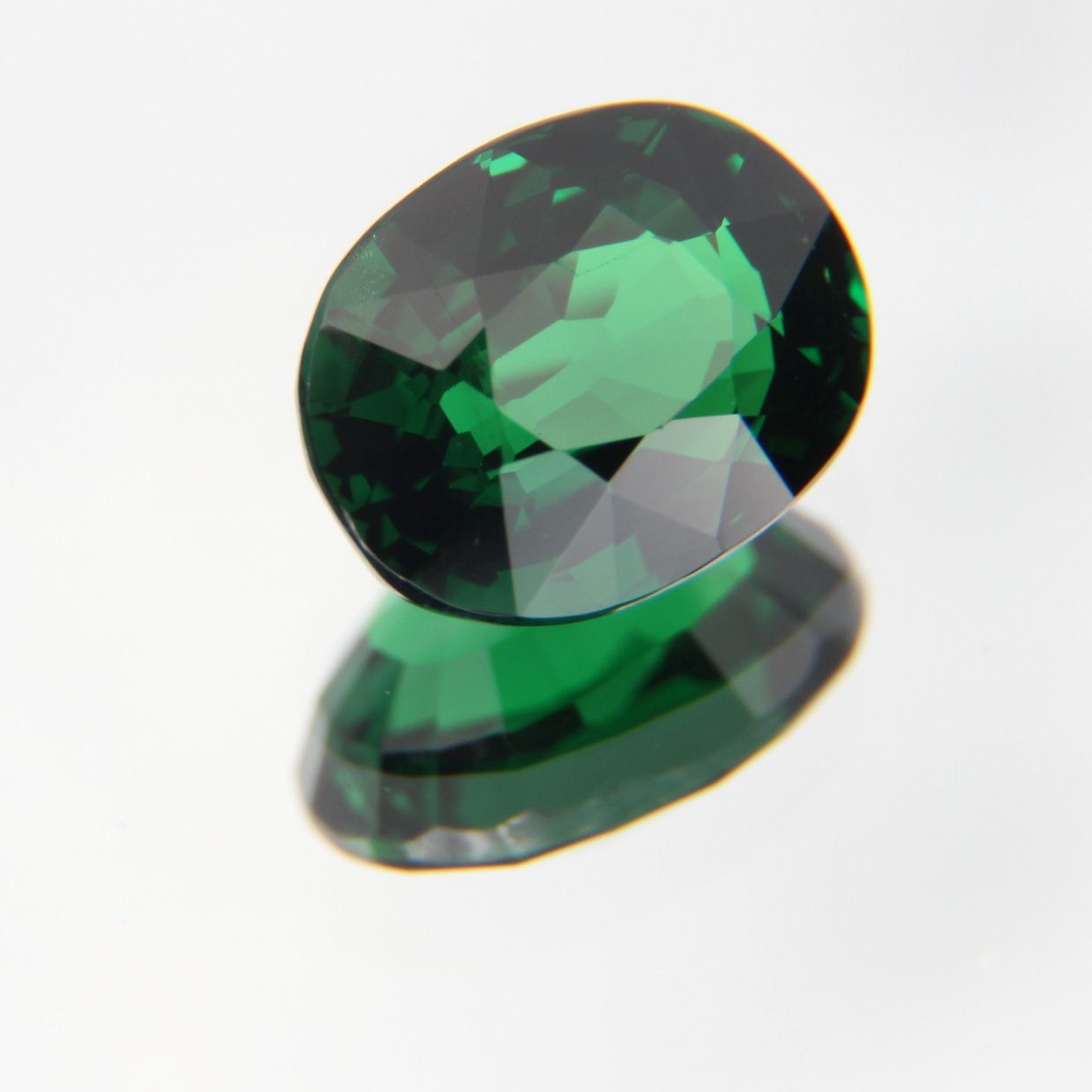 Tsavorit 1.23 ct