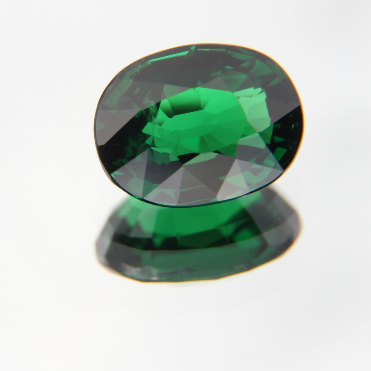 Tsavorit 1.23 ct