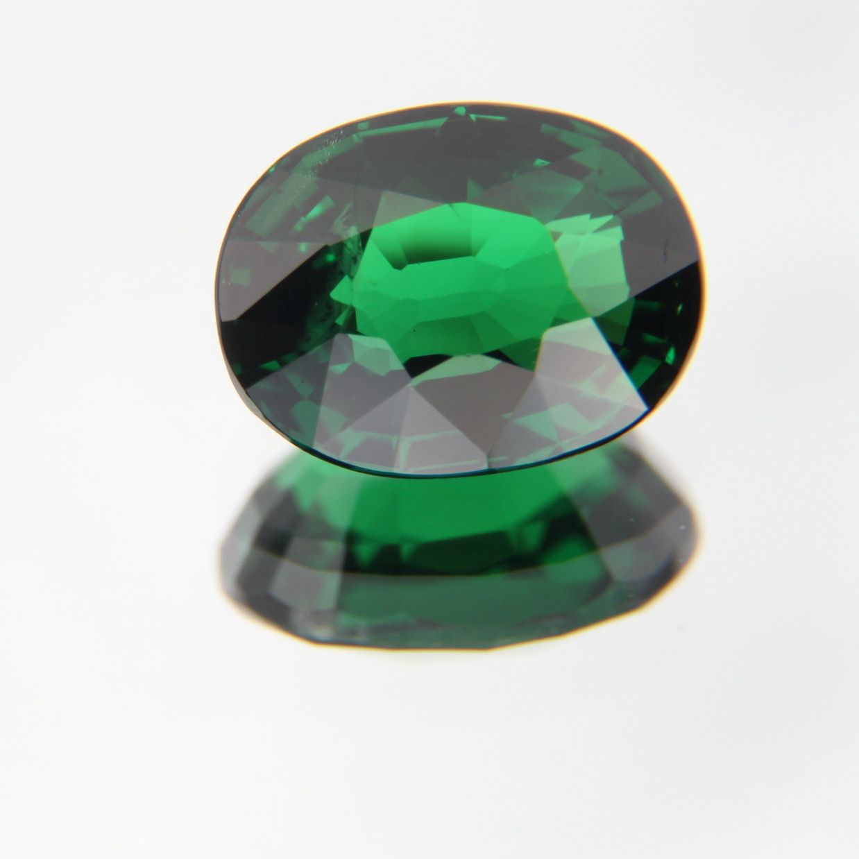 Tsavorit 1.23 ct