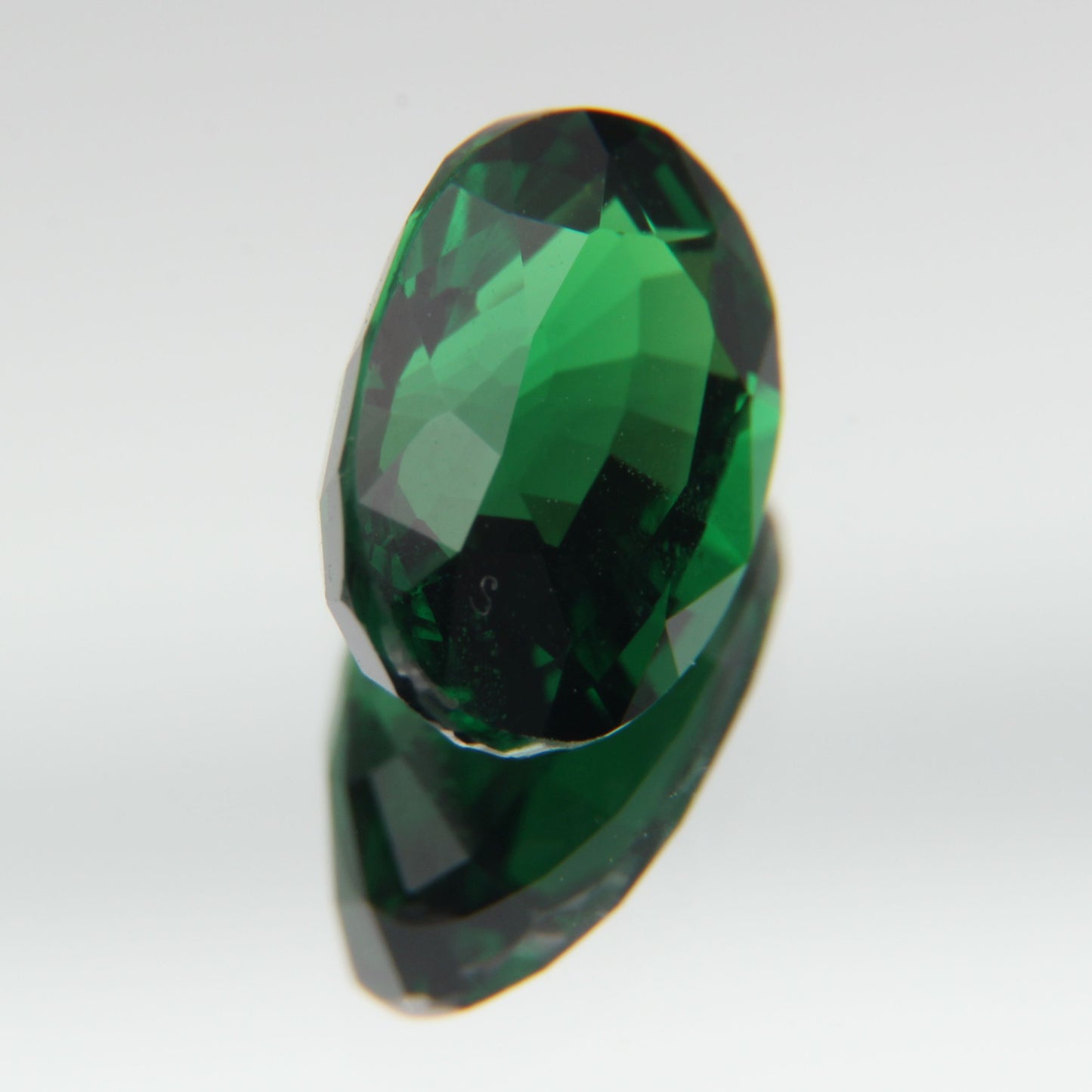 Tsavorit 1.52ct