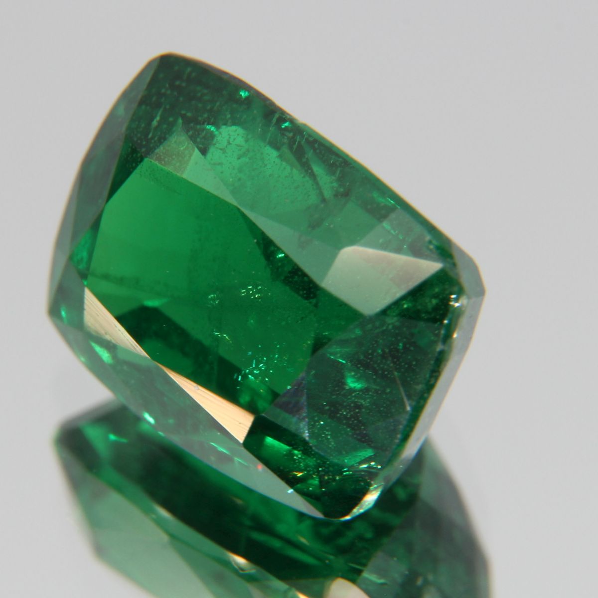 Tsavolite 5.18 ct