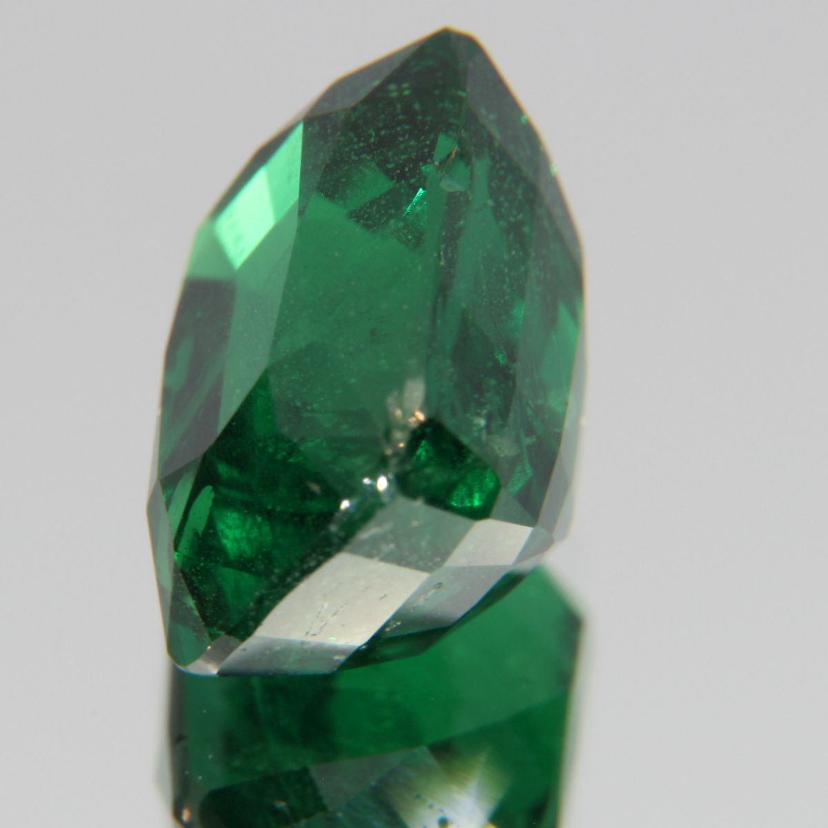 Tsavolite 5.18 ct