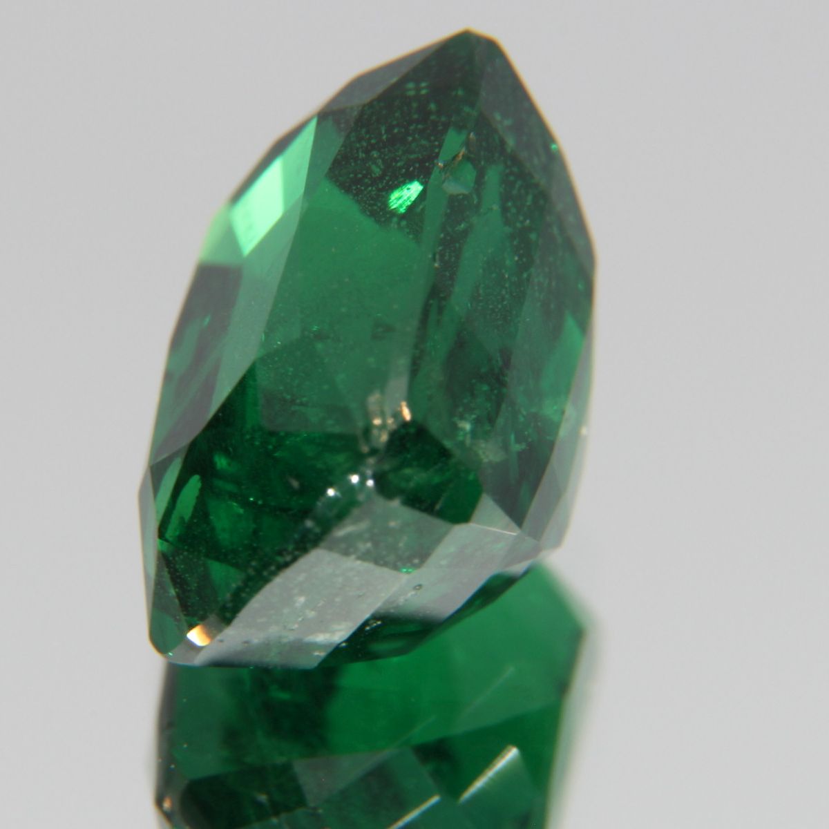 Tsavolite 5.18 ct