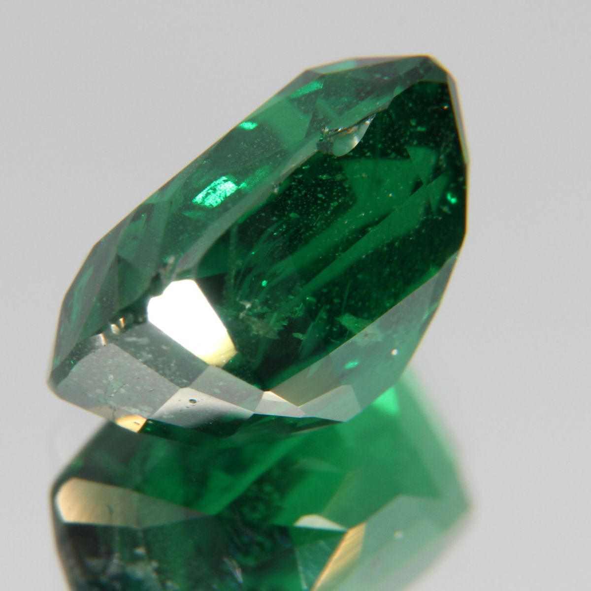 Tsavolite 5.18 ct