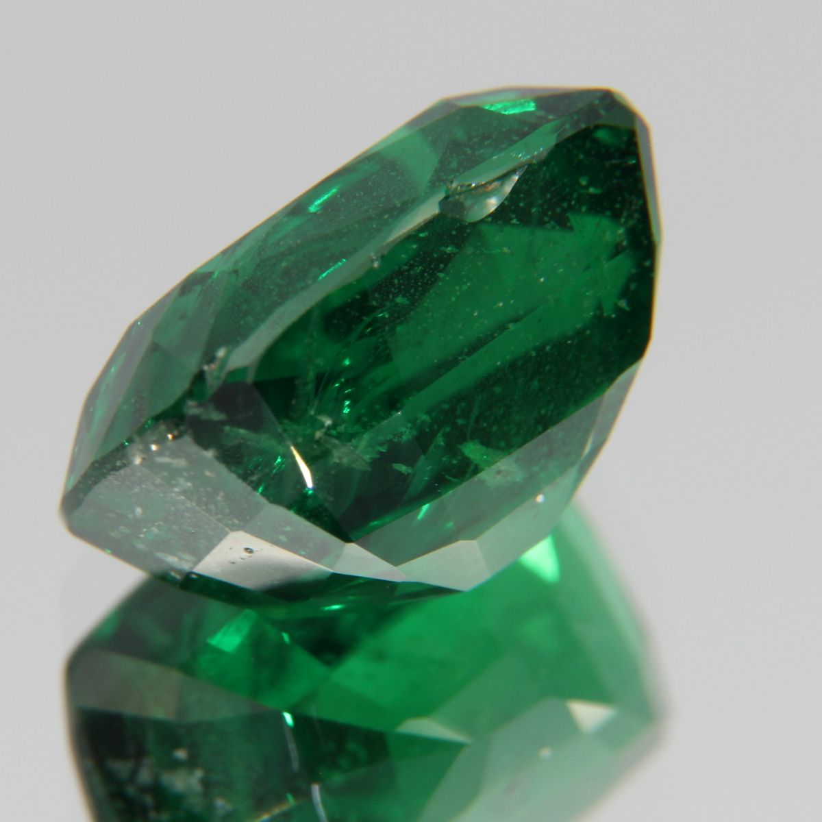 Tsavolite 5.18 ct