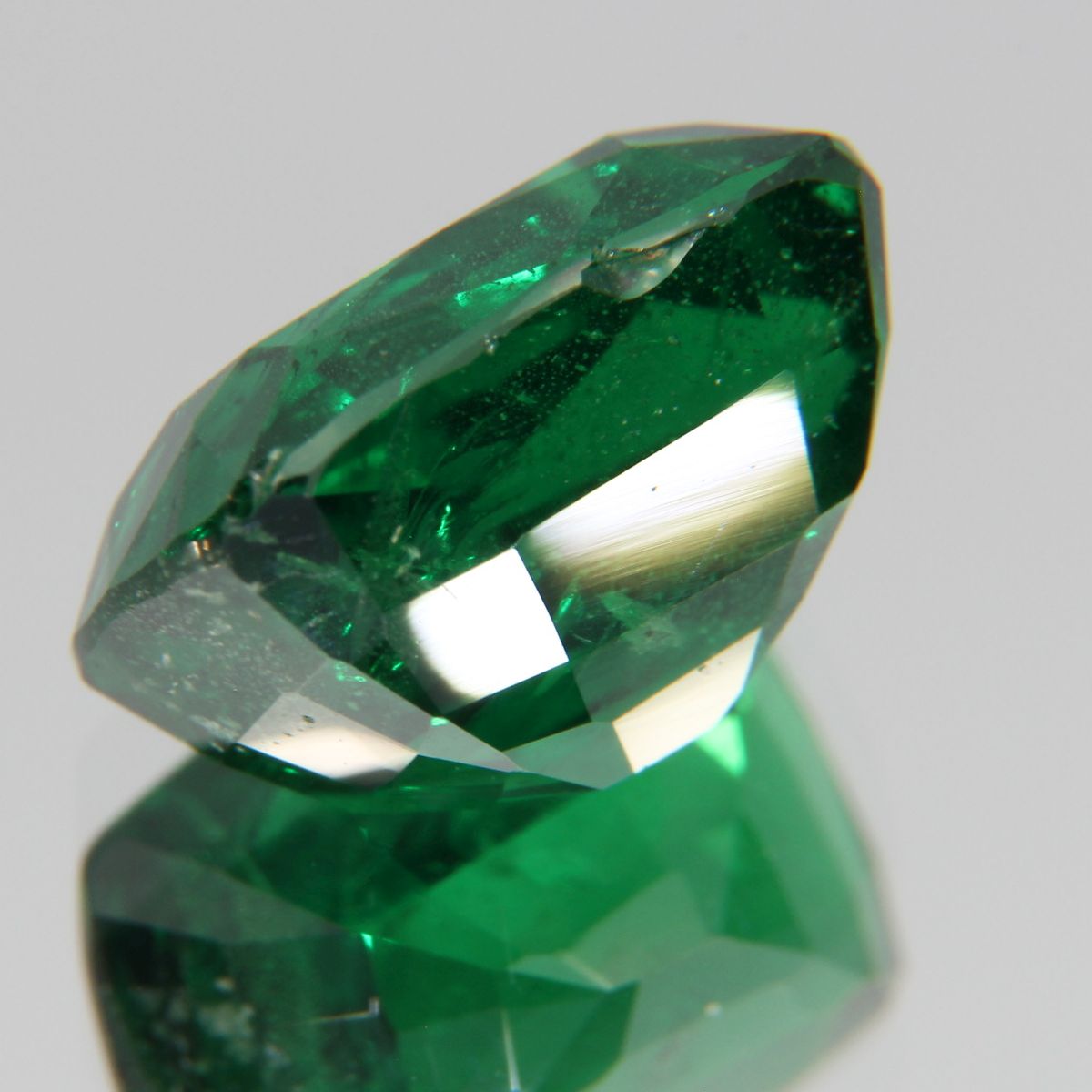 Tsavolite 5.18 ct