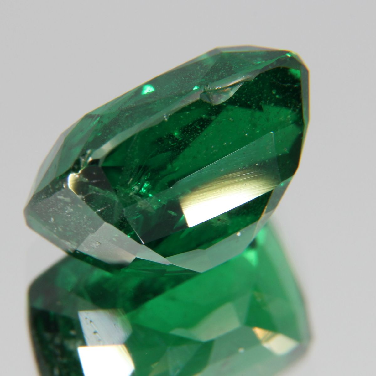 Tsavolite 5.18 ct