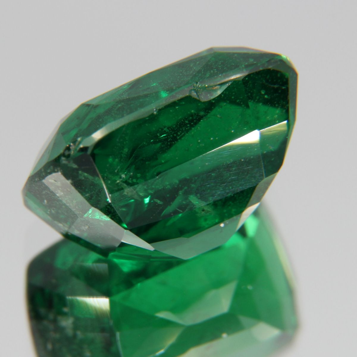 Tsavolite 5.18 ct