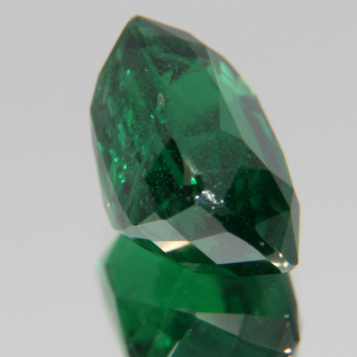 Tsavolite 5.18 ct