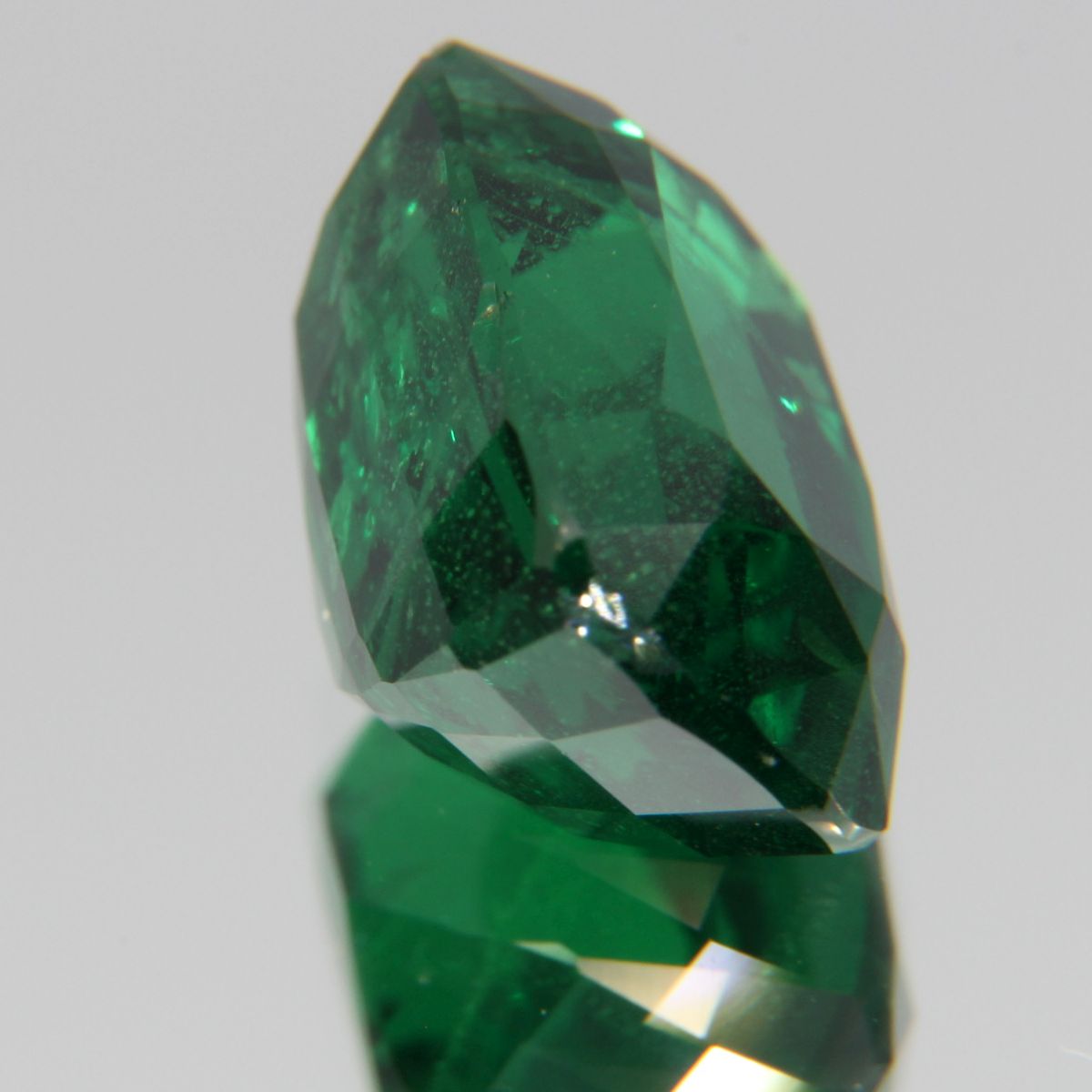 Tsavolite 5.18 ct