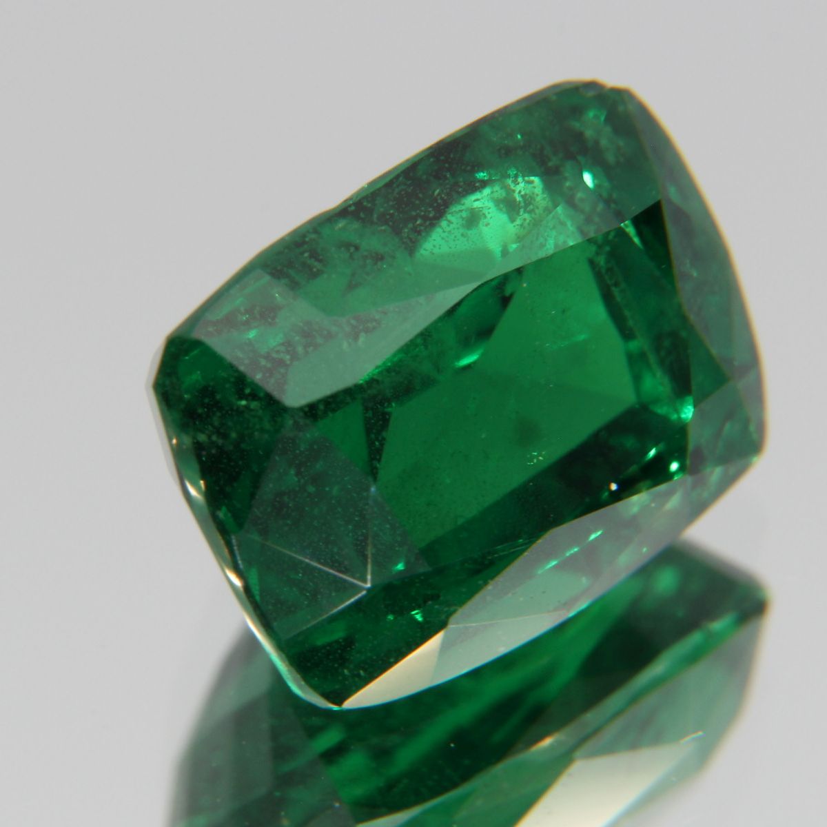Tsavolite 5.18 ct