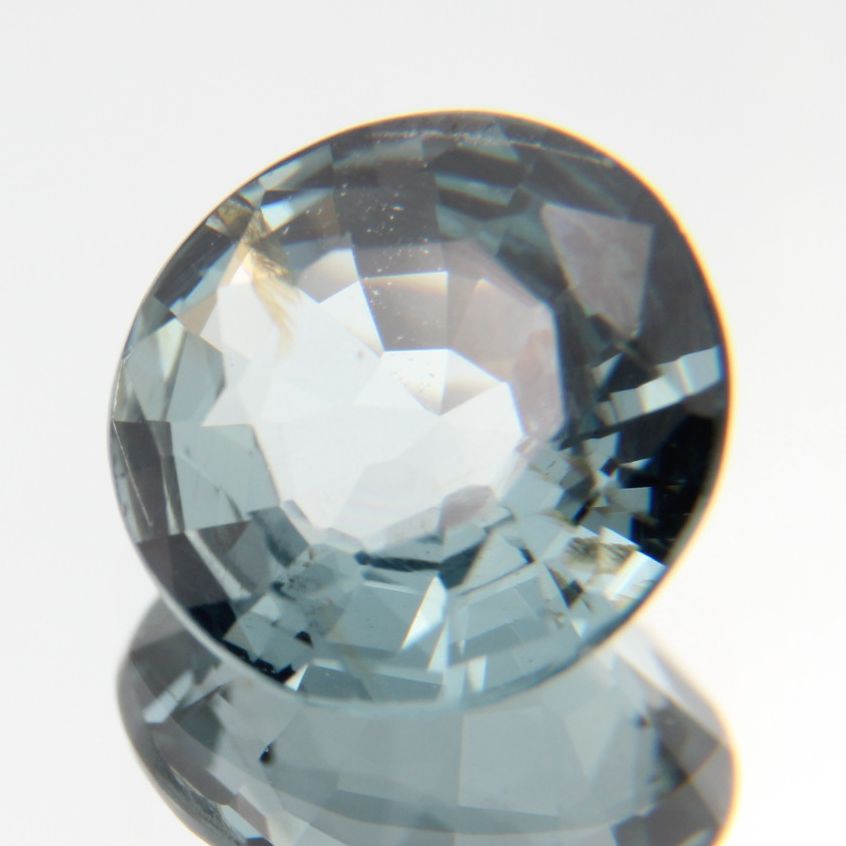 blauer Spinell 1.31ct 