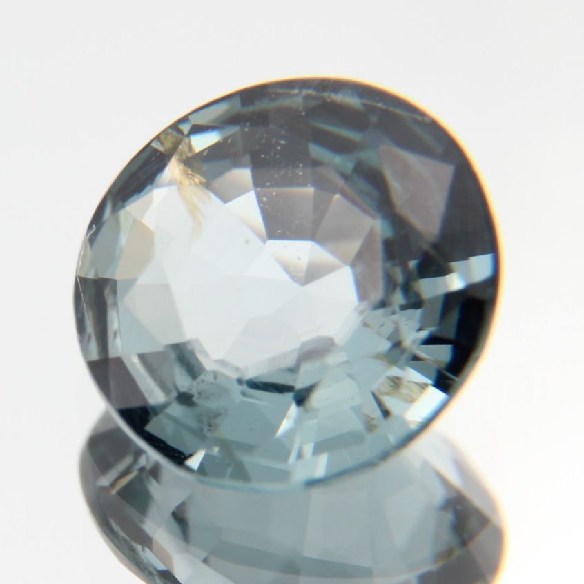 blauer Spinell 1.31ct 