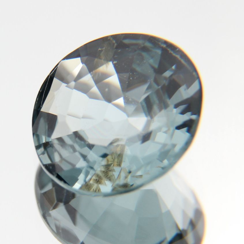 blauer Spinell 1.31ct 