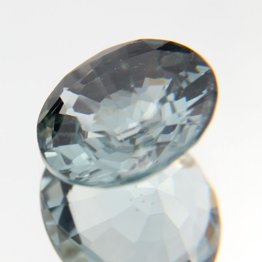 blauer Spinell 1.31ct 