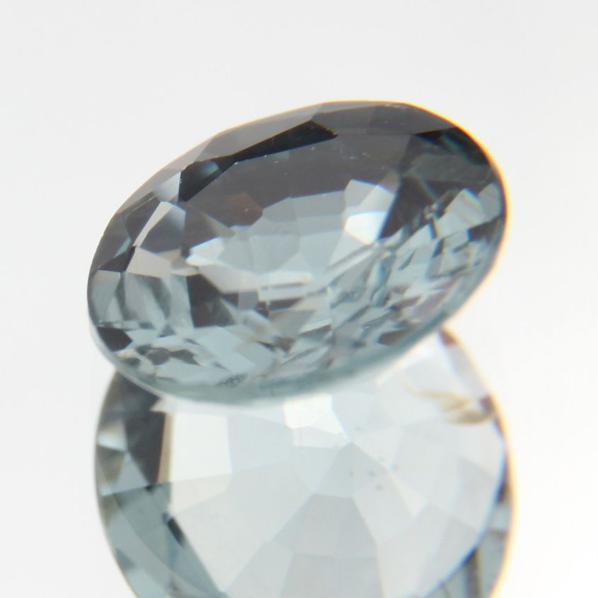 blauer Spinell 1.31ct 