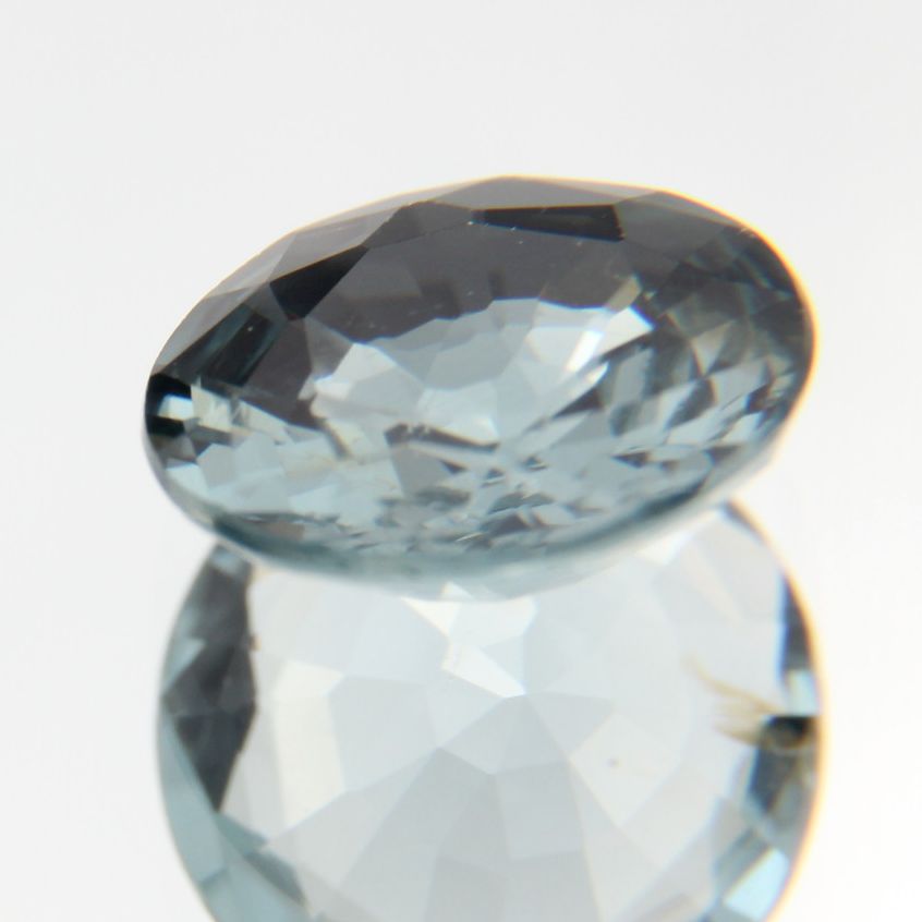 blauer Spinell 1.31ct 