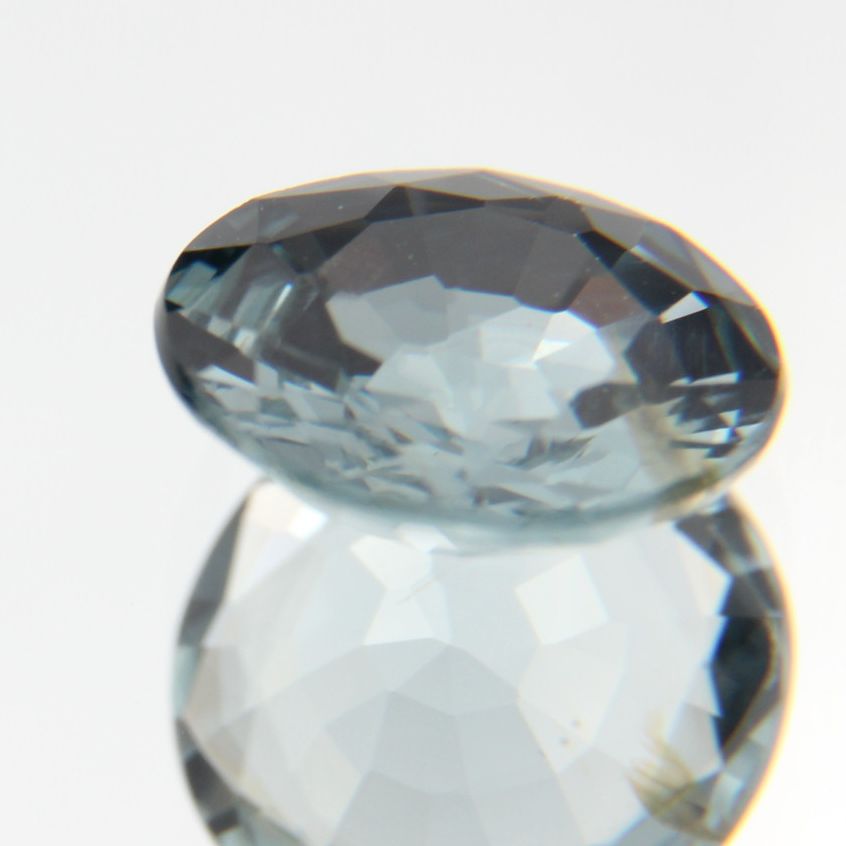 blauer Spinell 1.31ct 