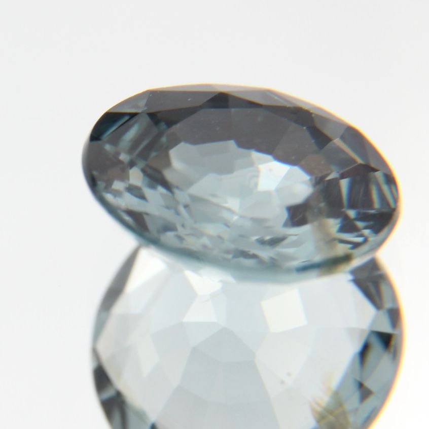 blauer Spinell 1.31ct 
