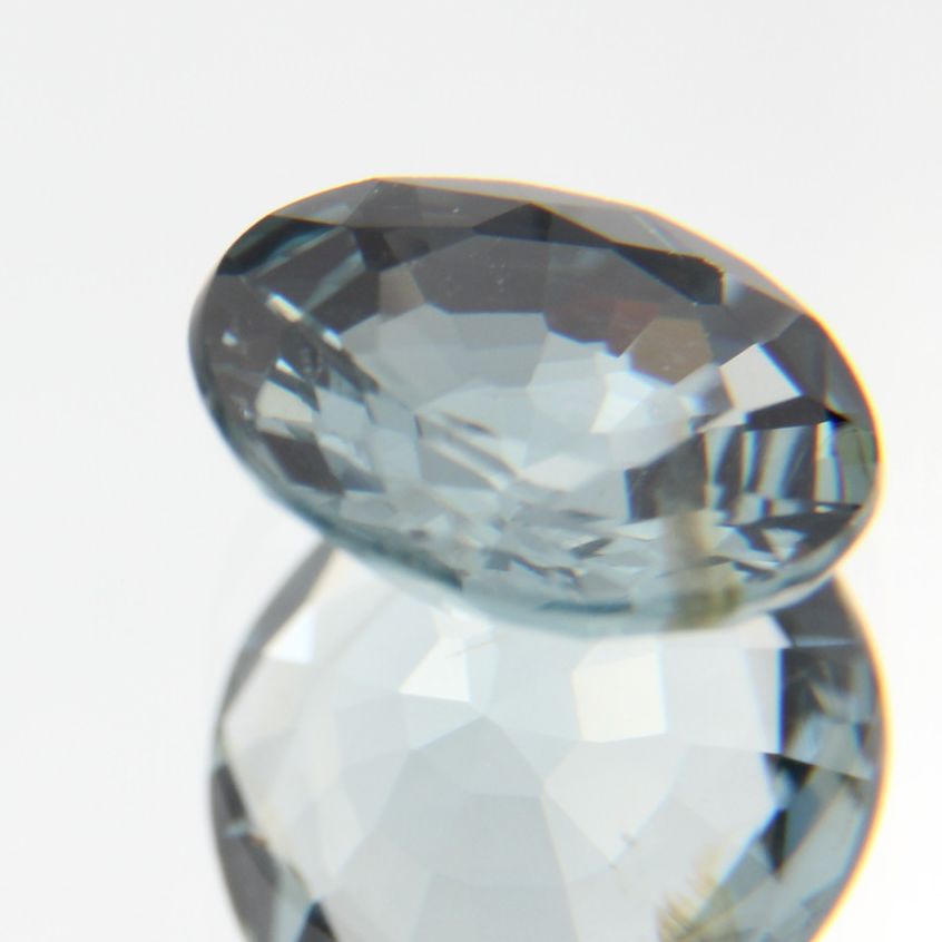 blauer Spinell 1.31ct 