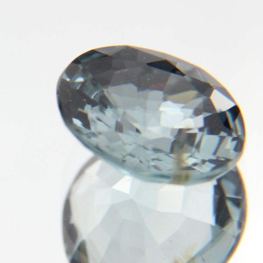 blauer Spinell 1.31ct 