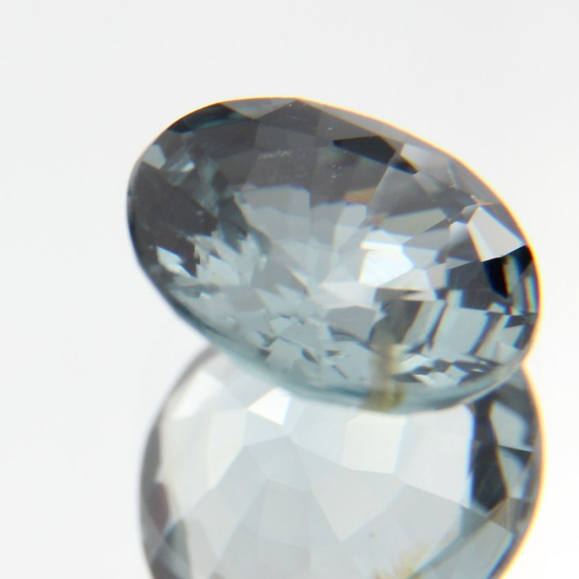 blauer Spinell 1.31ct 