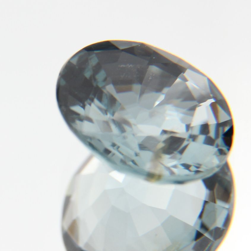 blauer Spinell 1.31ct 