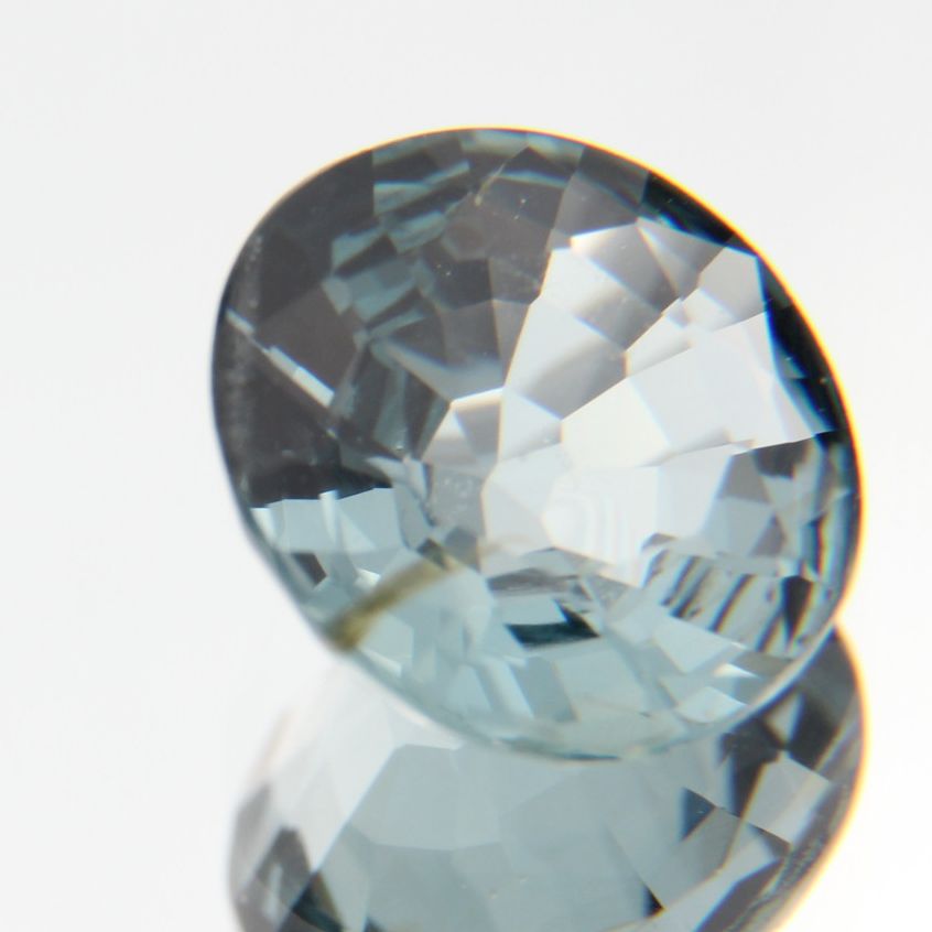blauer Spinell 1.31ct 