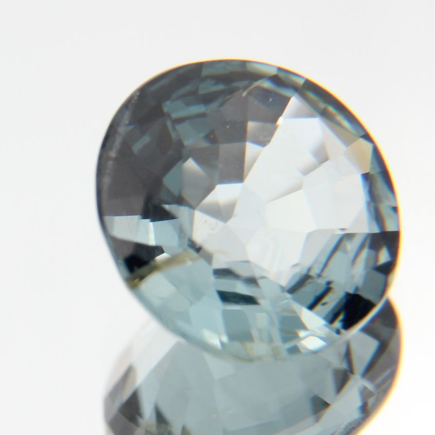 blauer Spinell 1.31ct 