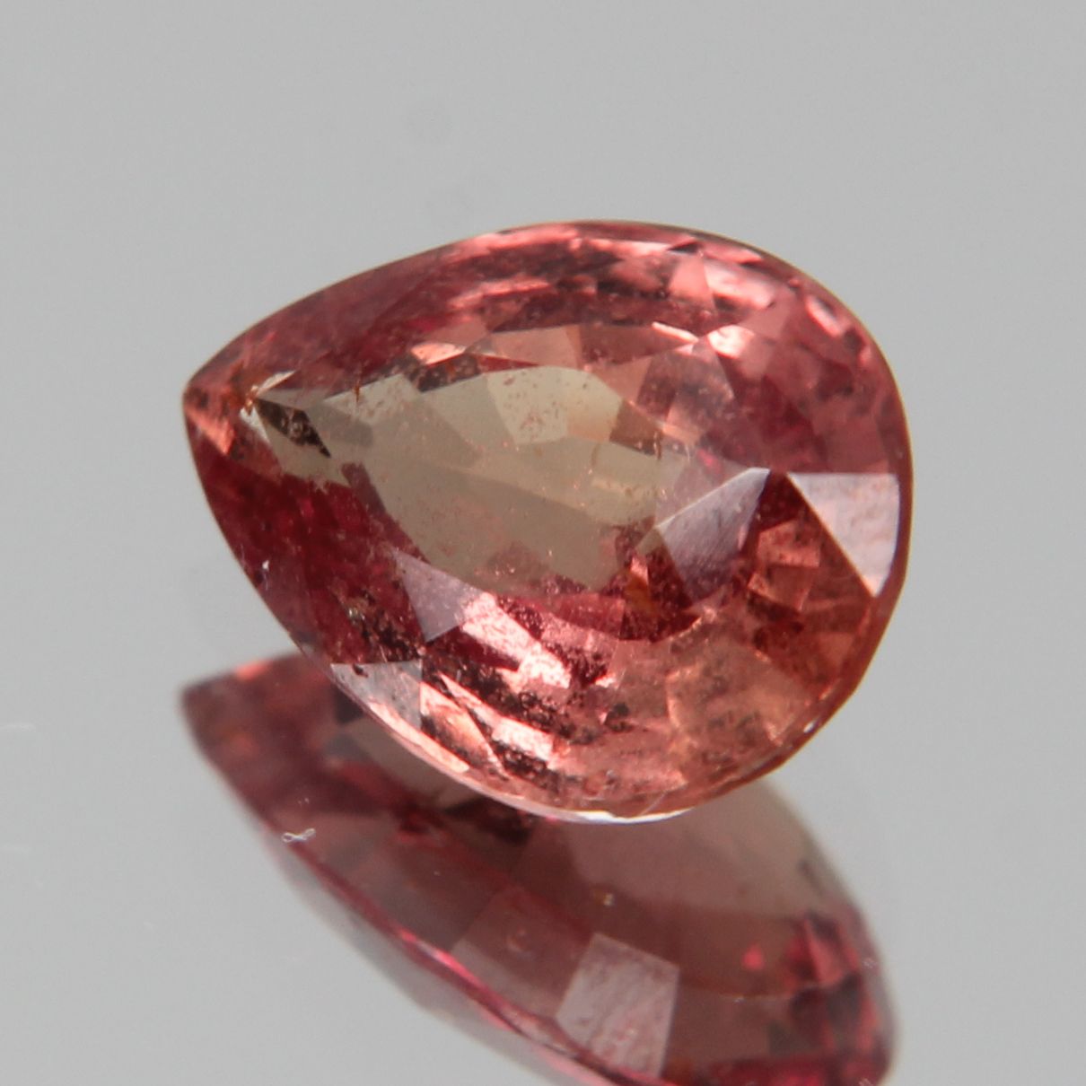 Padparadscha Saphir 1.27ct
