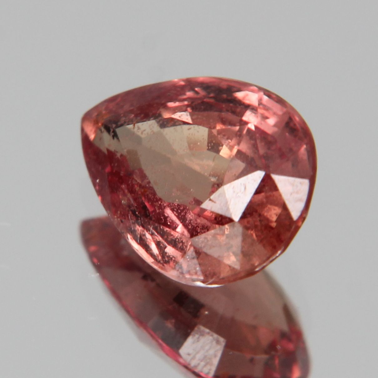 Padparadscha Saphir 1.27ct