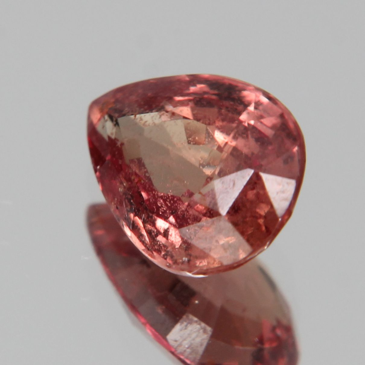 Padparadscha Saphir 1.27ct