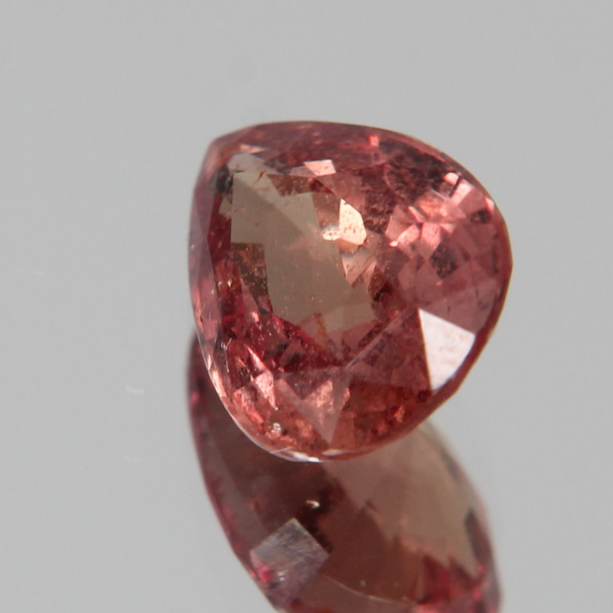 Padparadscha Saphir 1.27ct