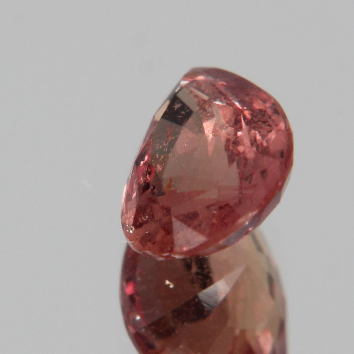 Padparadscha Saphir 1.27ct