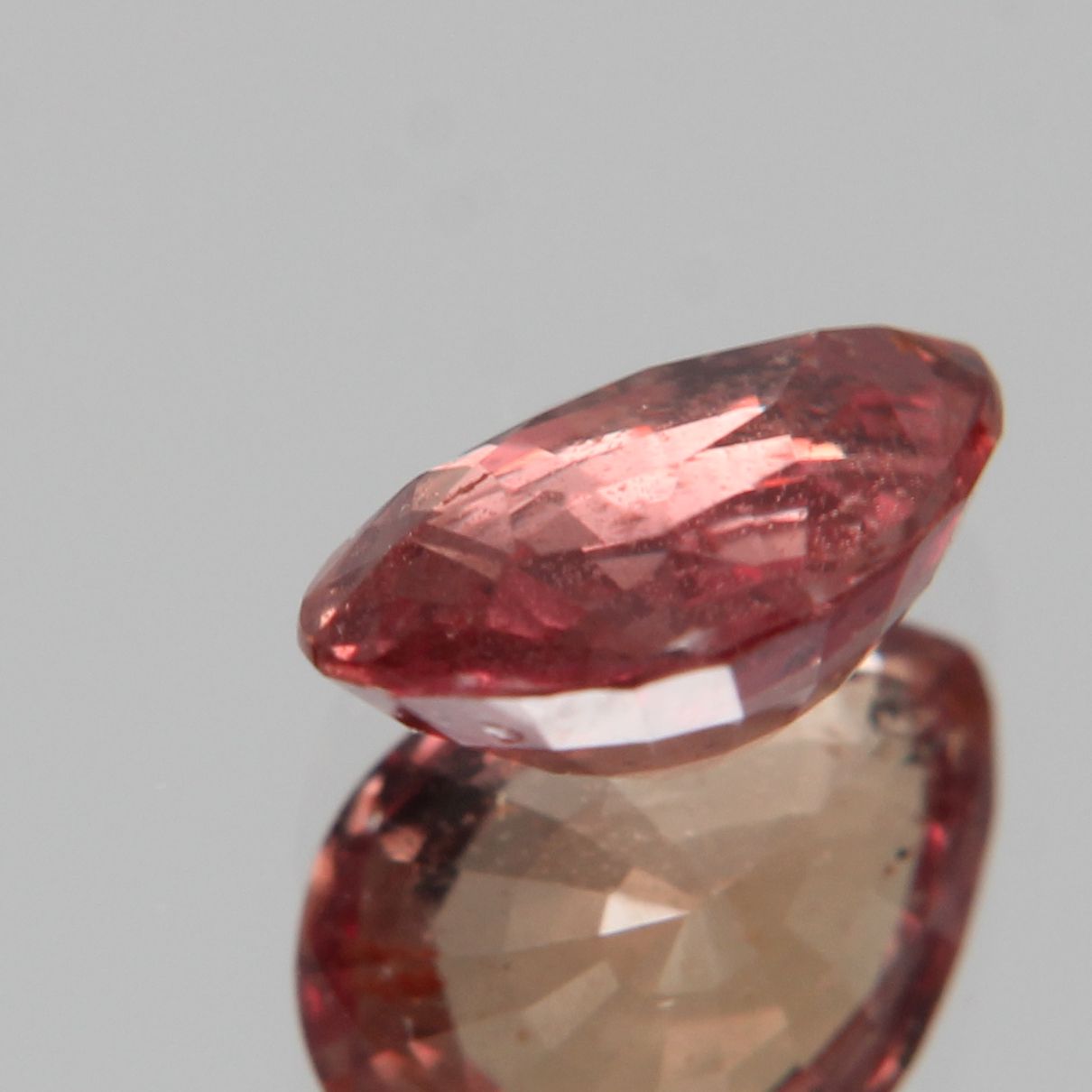 Padparadscha Saphir 1.27ct